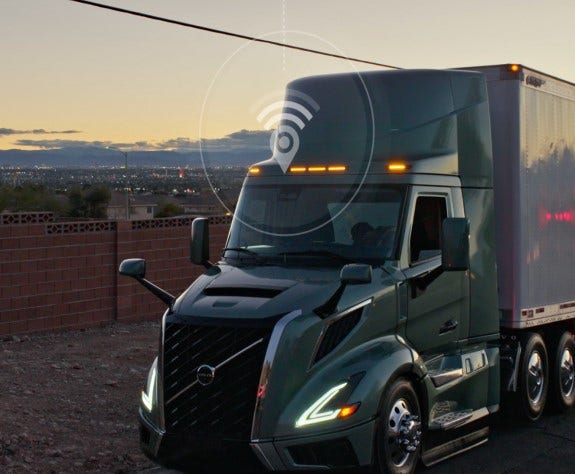 Volvo VNL truck highlighting Remote Programming capabilities.