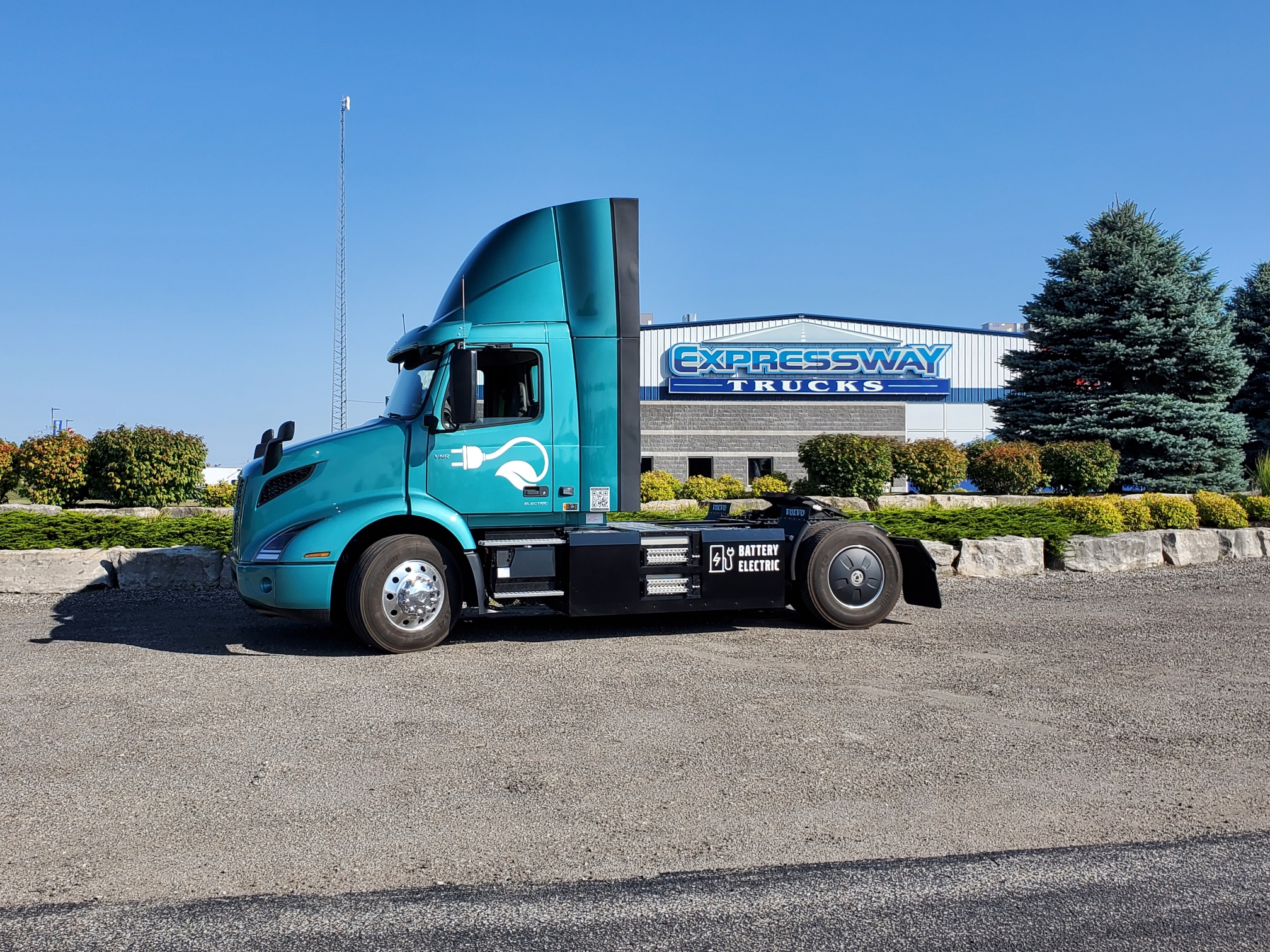 Expressway Trucks Becomes First Volvo Trucks Certified EV Dealer